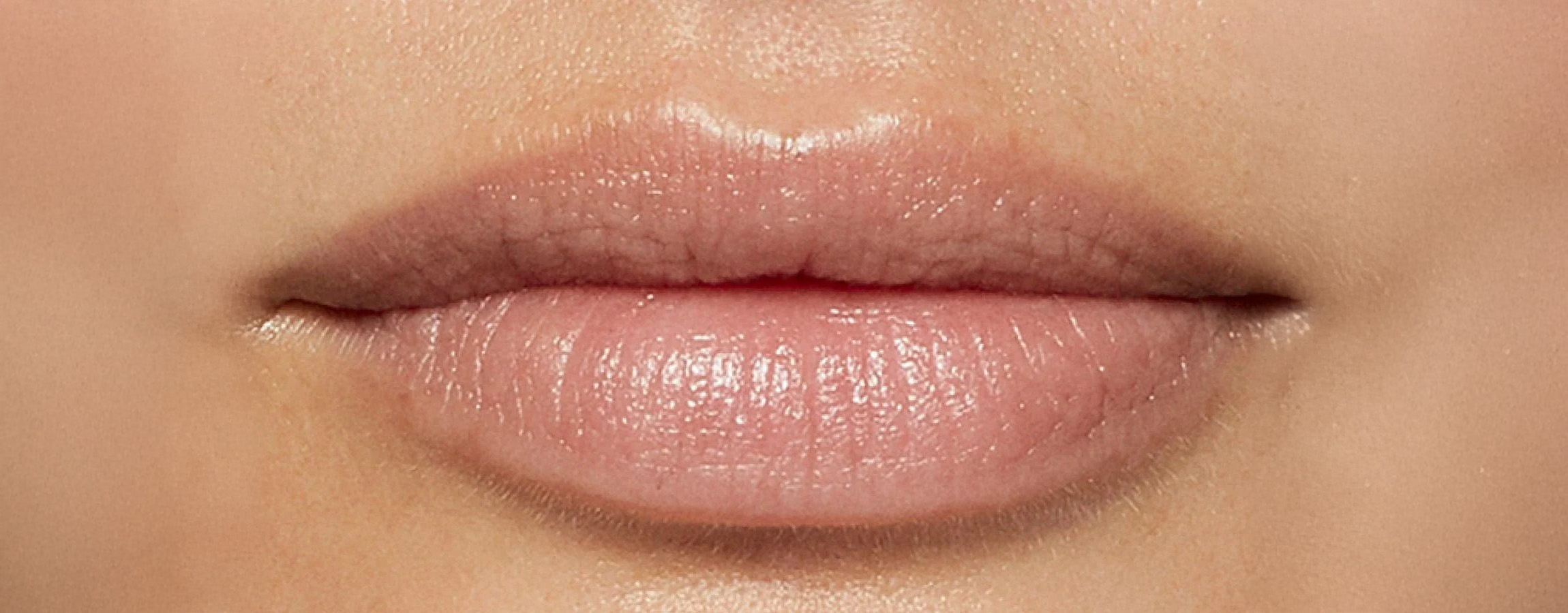 lipmacro5_mny_makl_liftergloss_1600x900-4
