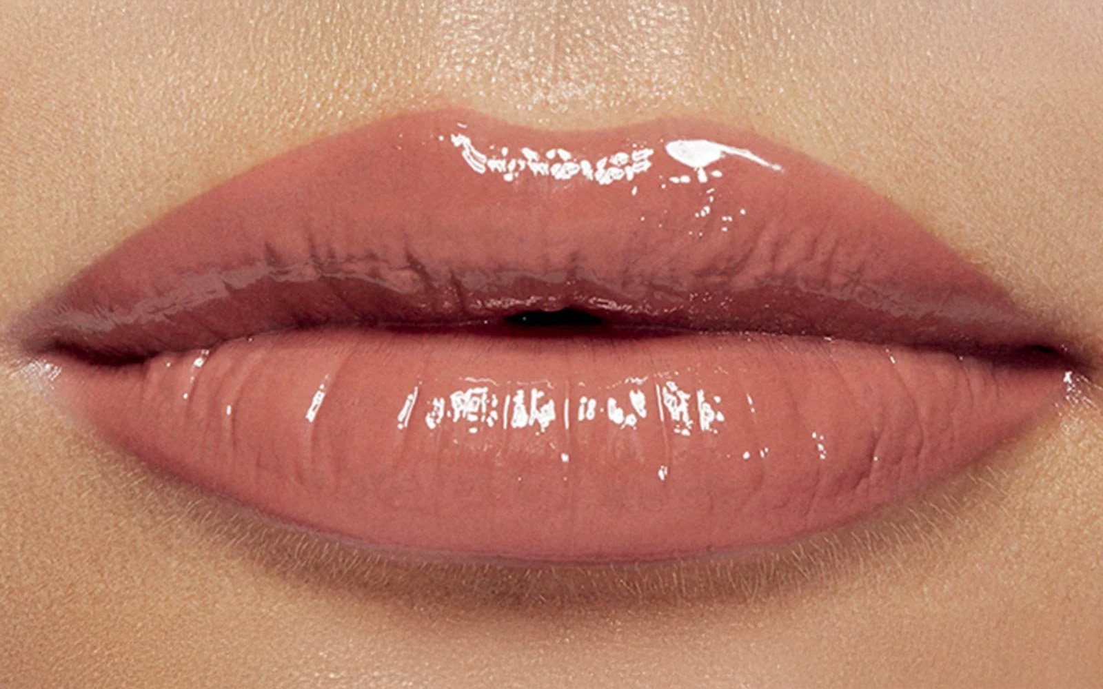 lipmacro6_mny_makl_liftergloss_1600x900-mobile-01